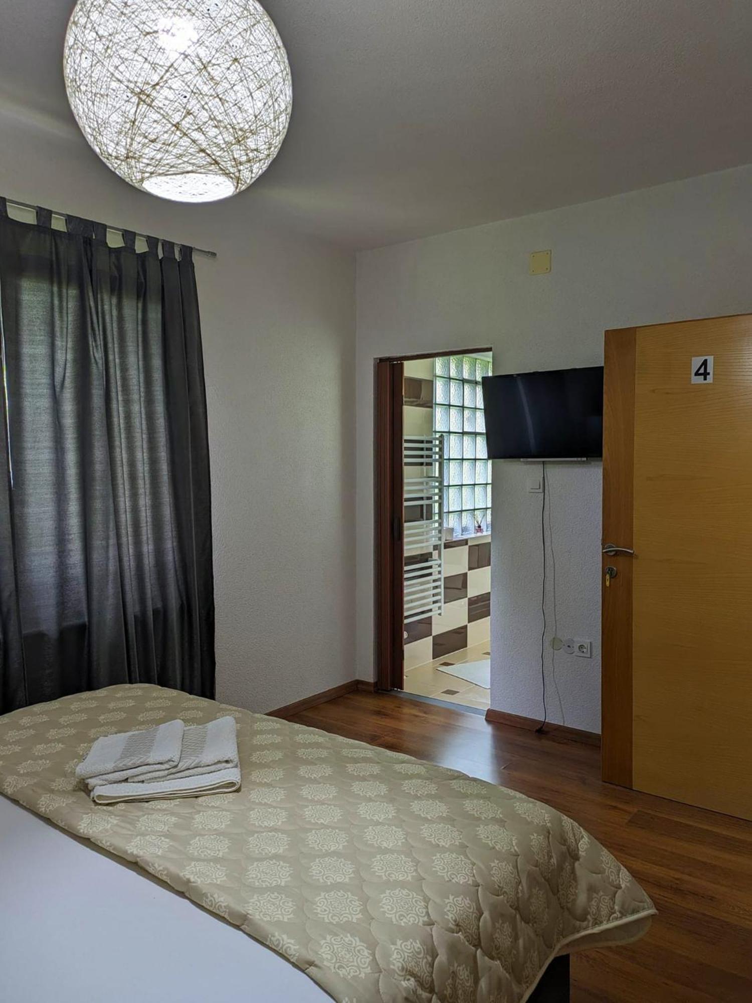 Vacation Home Keskic Velika Gata Exteriér fotografie