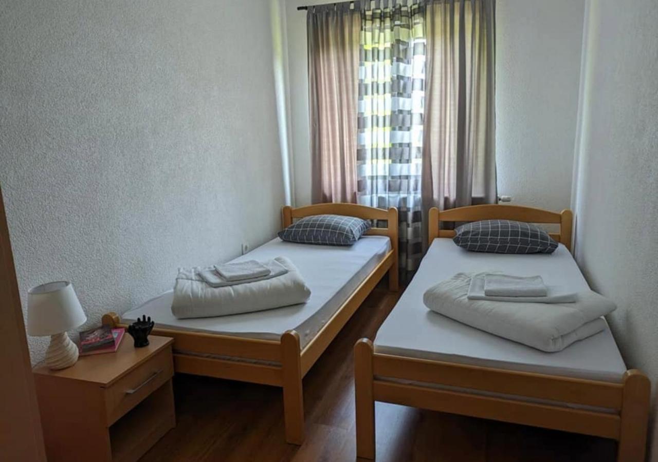 Vacation Home Keskic Velika Gata Exteriér fotografie
